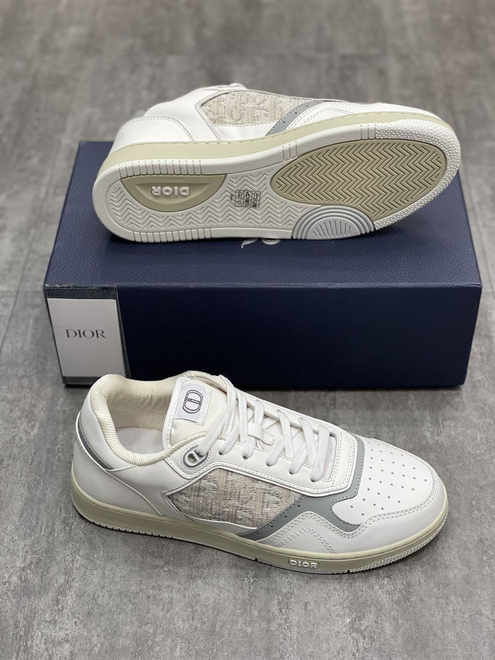 D10r B27 LOW-TOP SNEAKER   DO010