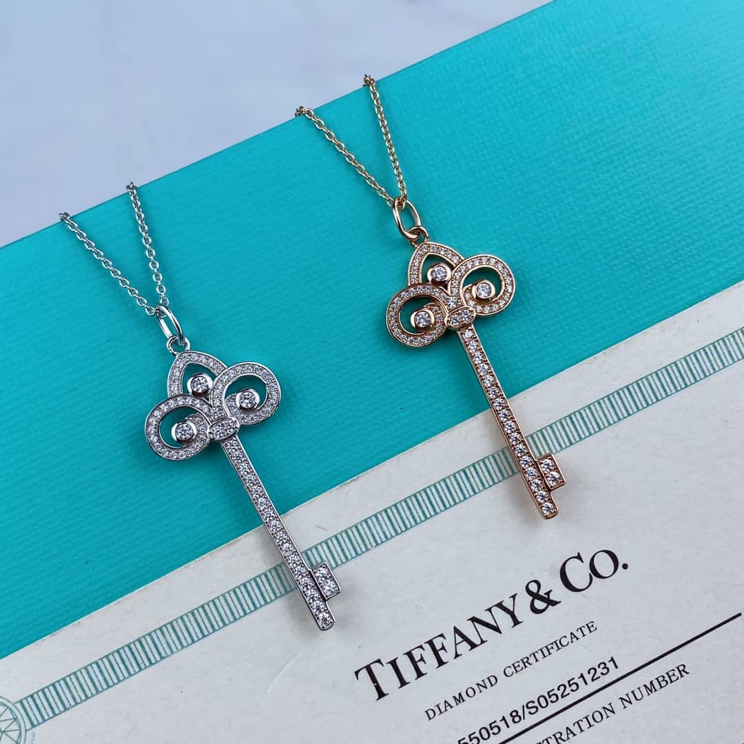T*f*ny Necklace First Copy
