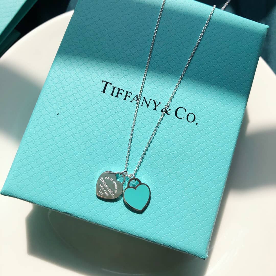 T*f*ny Necklace For Sale