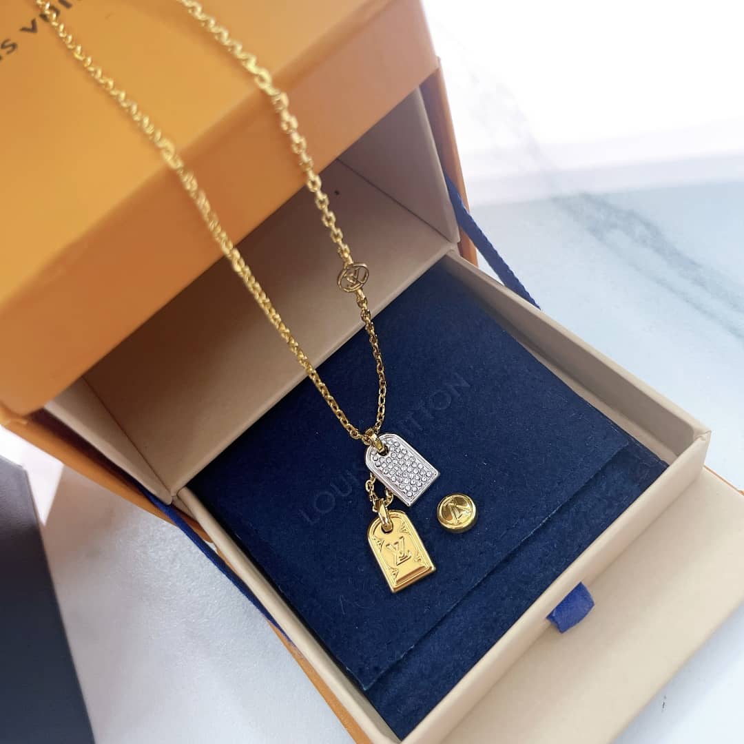 7 Star L0vis Vvtt0n Necklace