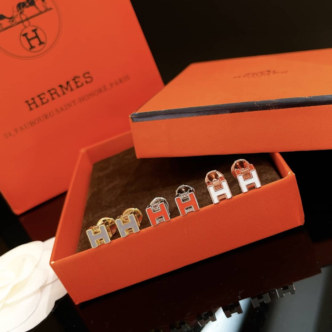 H**me5 Earring Copy