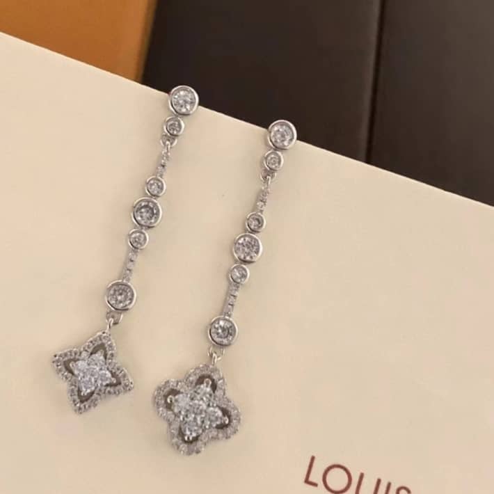 Luxury L0vis Vvtt0n Classic AAA+ Earring