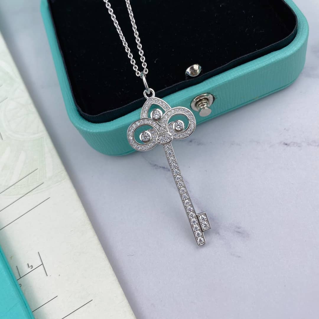 T*f*ny Necklace First Copy