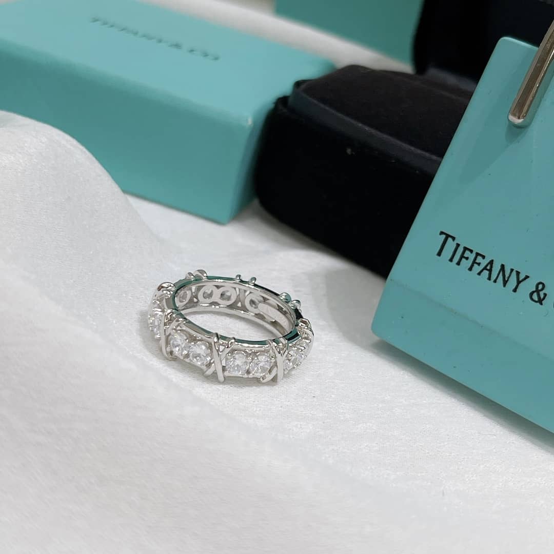 Replica T*f*ny Ring