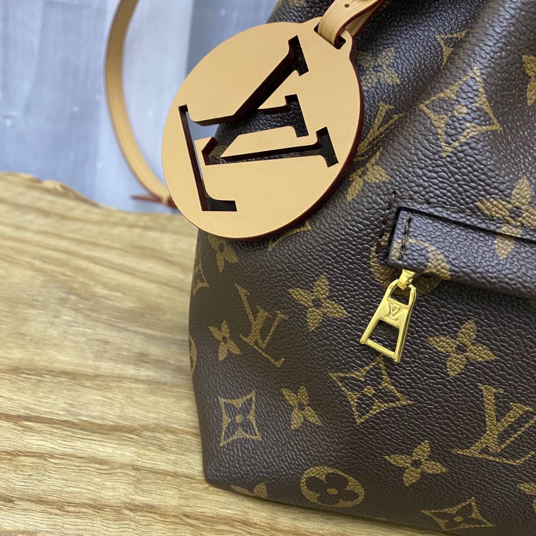 Best Replica L0vis Vvtt0n Monogram Canvas Montsouris BB Replica Bag M45516 Brown(ColaReps)