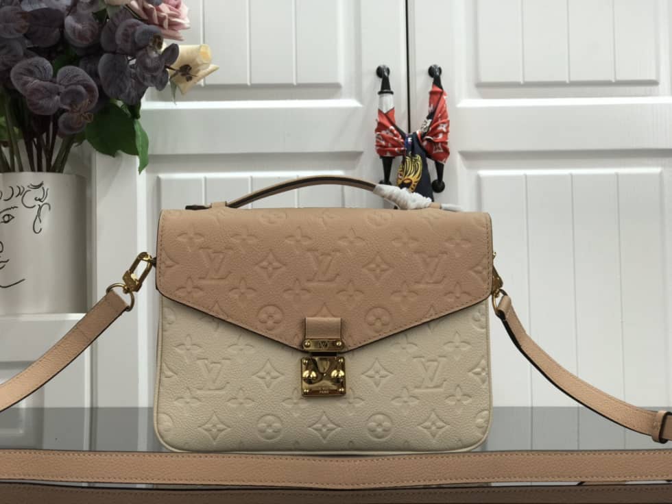 Best Replica L0vis Vvtt0n Pochette Metis Marine Leather M44071 Replica Shoulder Bag(ColaReps)