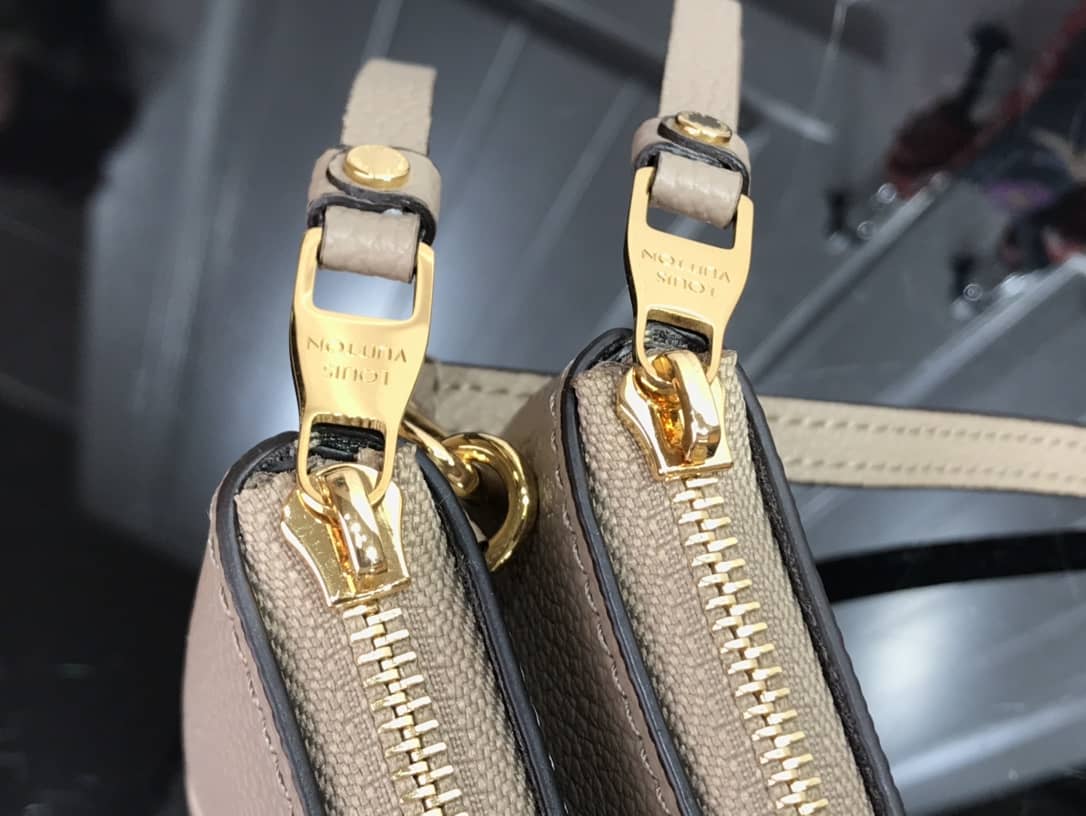 L0vis Vvtt0n Double Zip Monogram Empreinte Leather Replica Pochette M80084