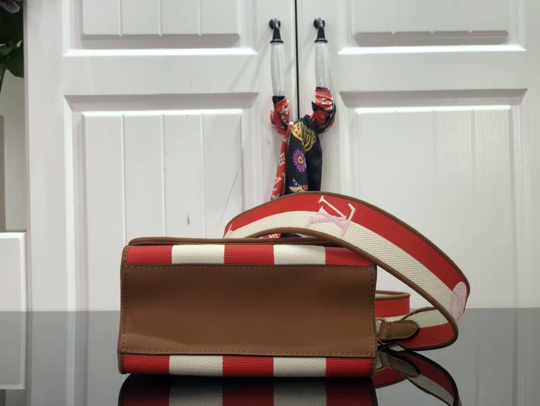 L0vis Vvtt0n Replica Bags PM Replica Handbag Red M57722