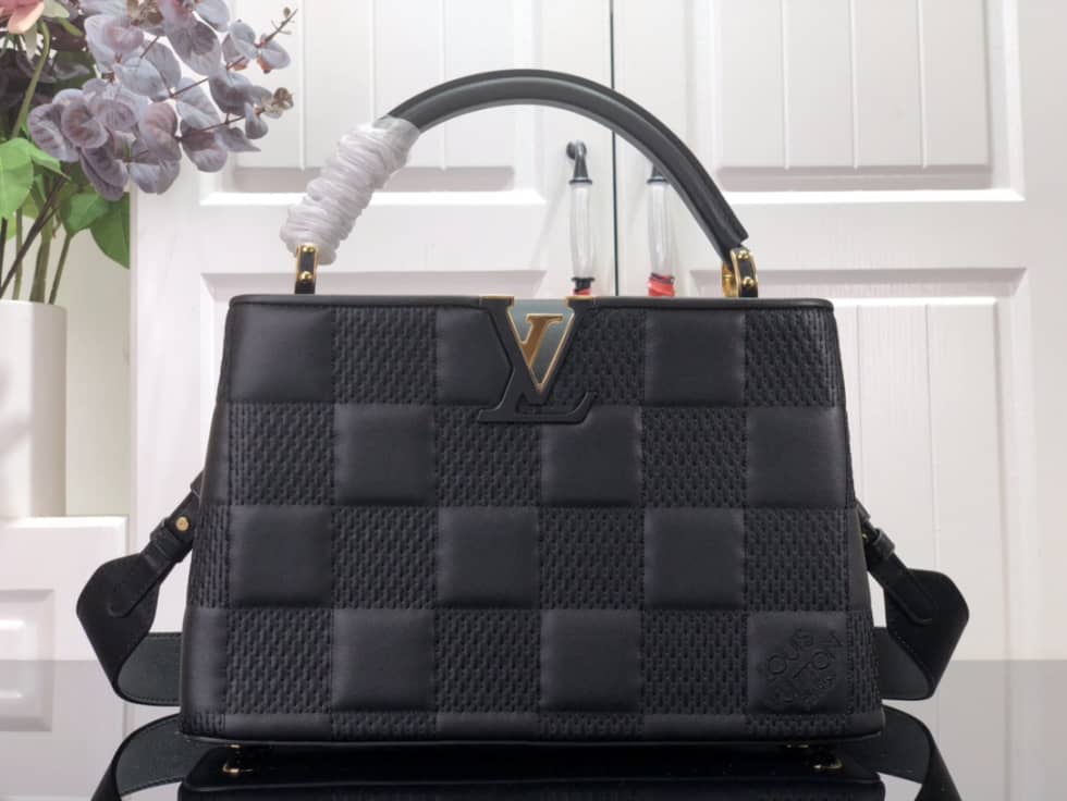L0vis Vvtt0n Capucines MM Black M59225 Replica Shoulder Bag