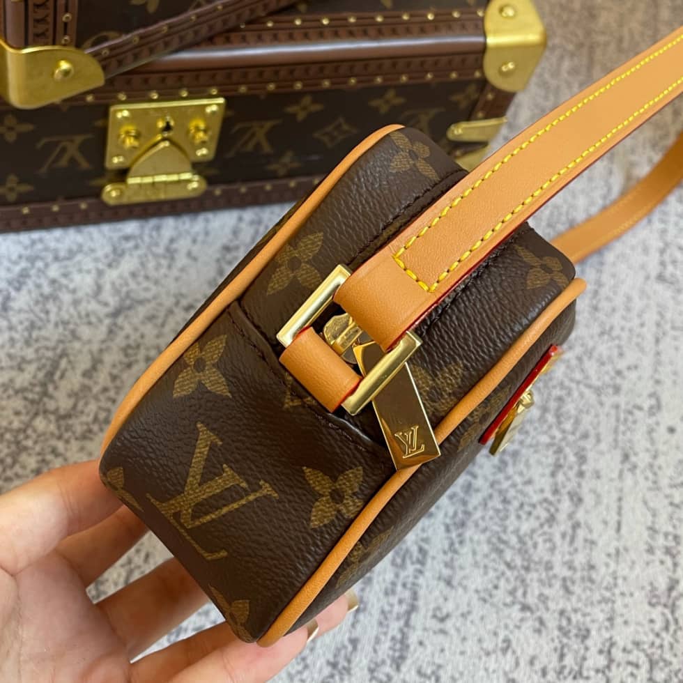 L0vis Vvtt0n Pochette Cite M51183 Replica Shoulder Bag