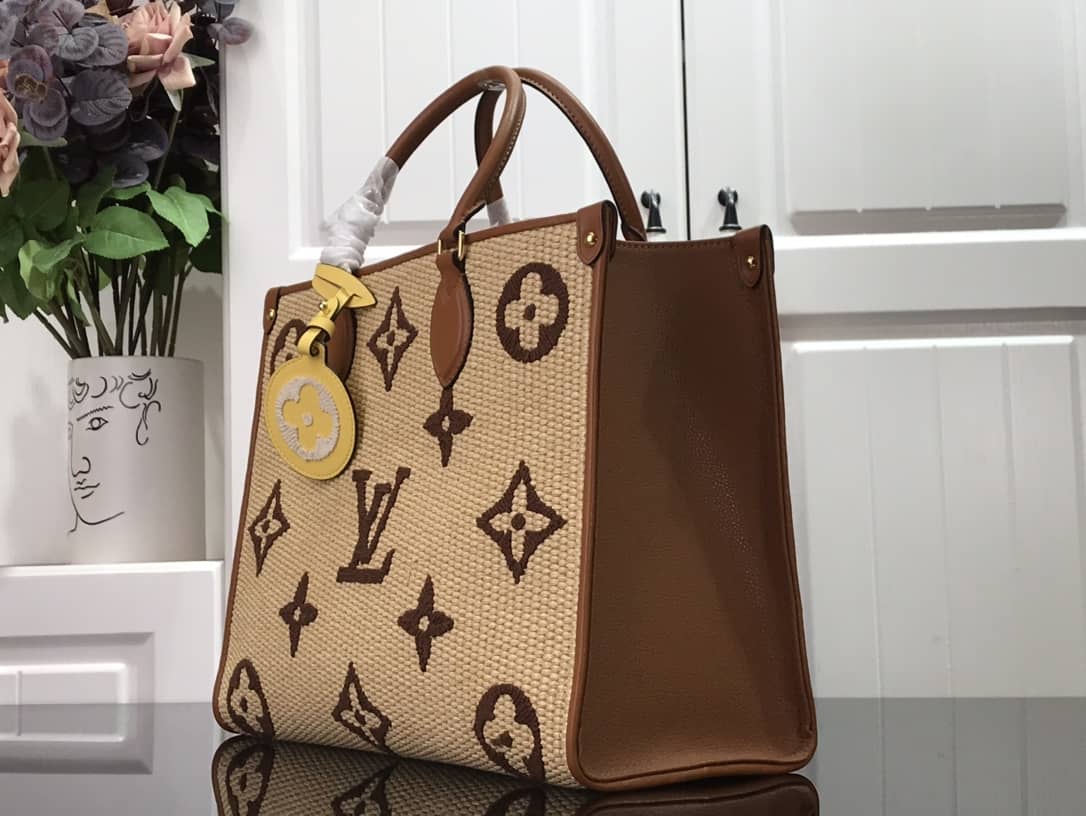 L0vis Vvtt0n Monogram OnTheGo MM Bag Replica Yellow M57723