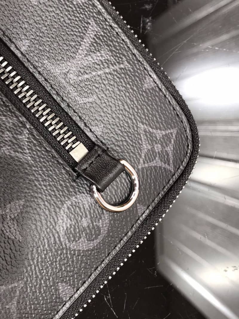 L0vis Vvtt0n Monogram Eclipse Canvas Replica Pouch Black M60417