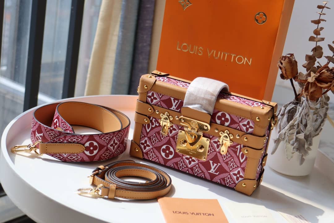 L0vis Vvtt0n Petite Malle Monogram Canvas Replica Bag Red M40273