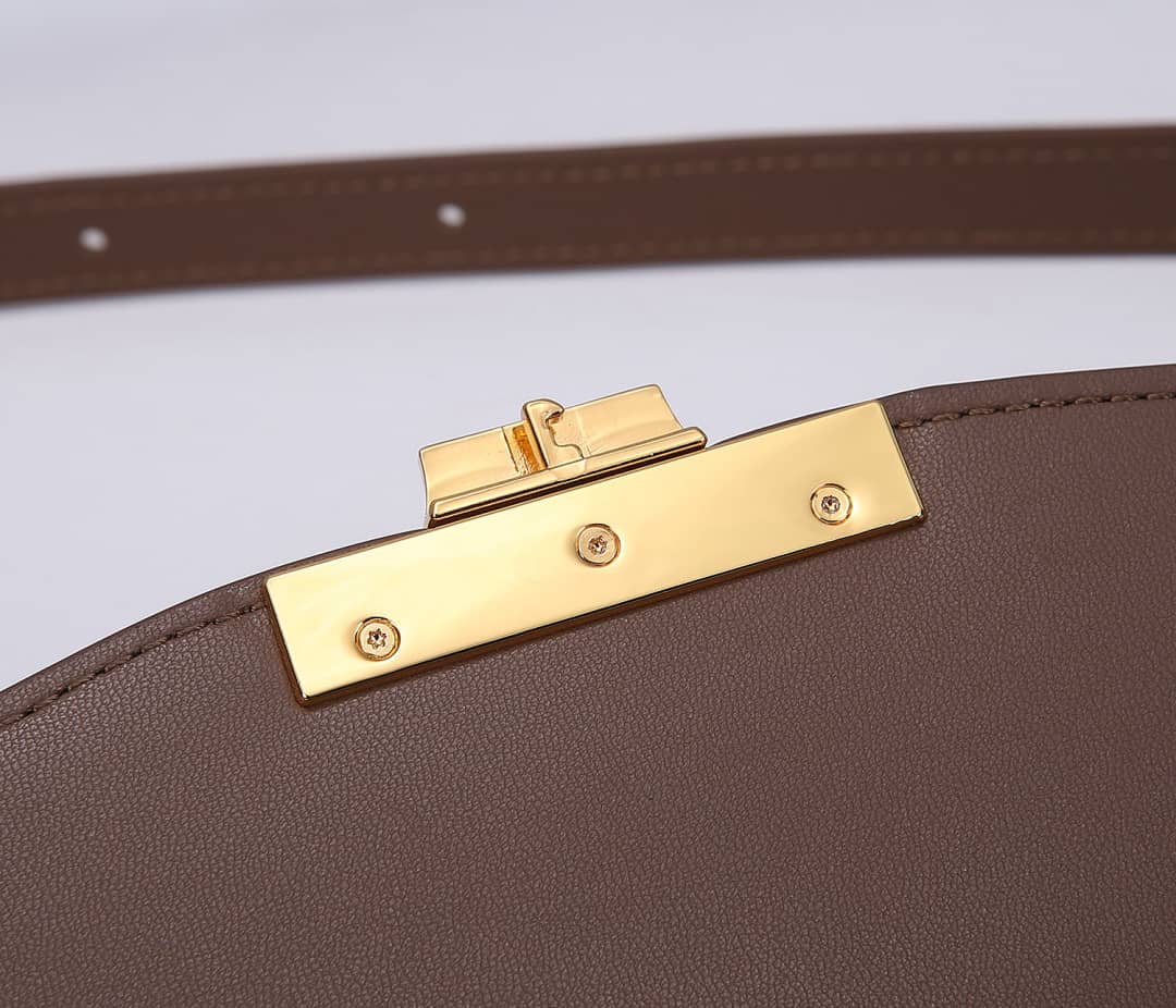 Ce1i*e Bag Dupe Triomphe Micro Luggage 18.5CM Replica Bag