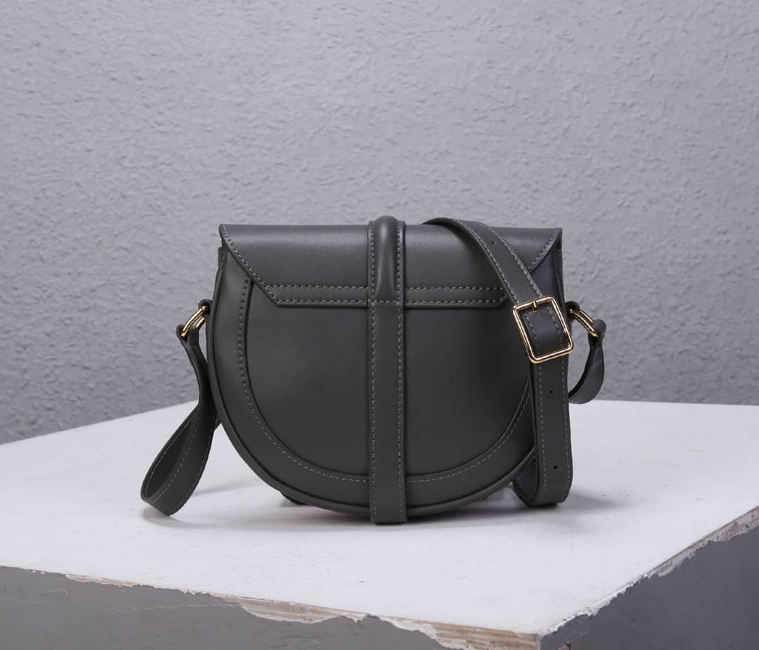 Ce1i*e Small Besace 16 Cowhide Replica Saddle Bag