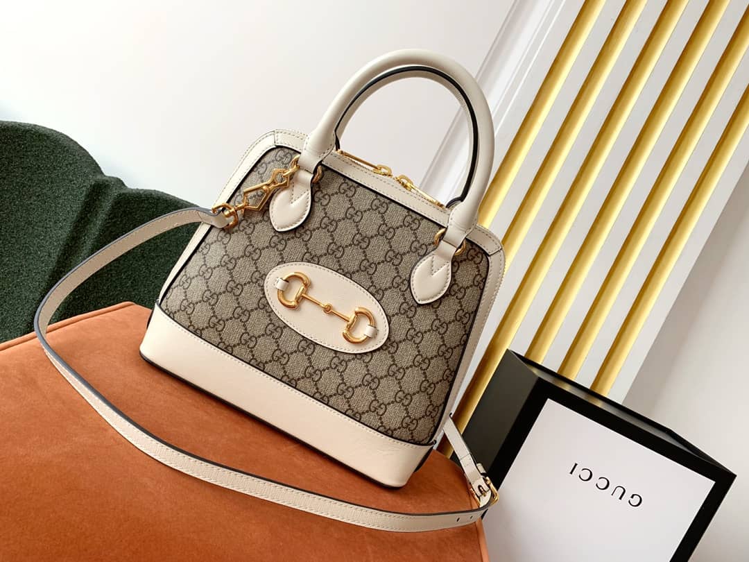 Gvc*1 Horsebit 1955 Small GG Svp*me Grainy Leather Handle Bag Replica White 621220