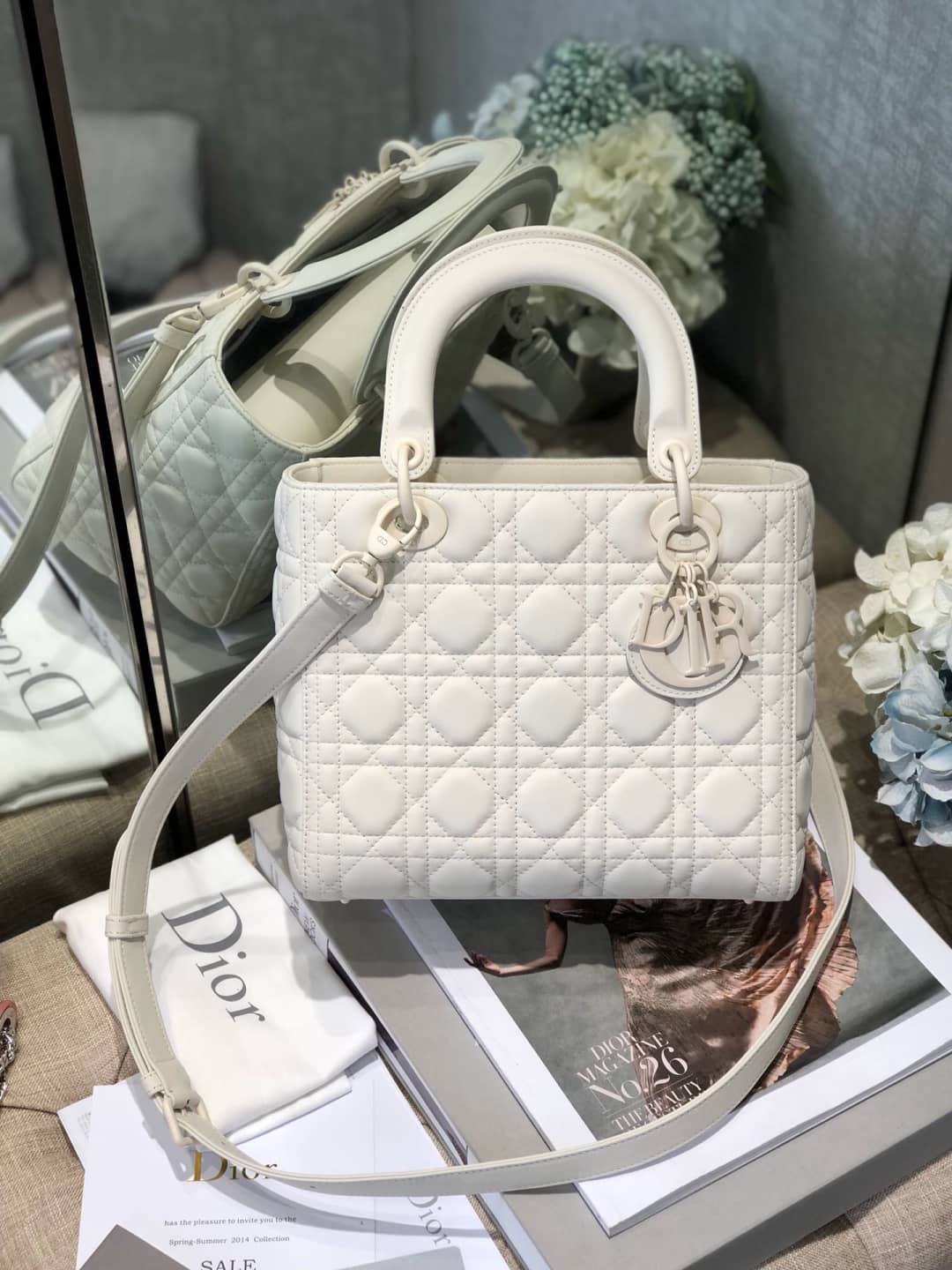 Chr1st1an D10r Lady D10r 24CM Replica Bag