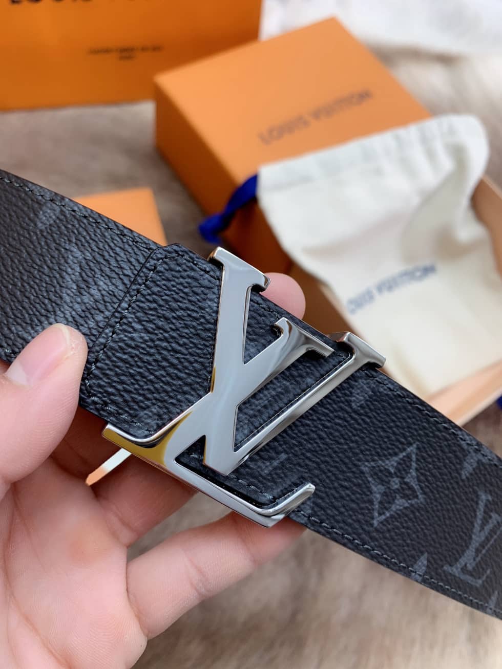 Replica L0vis Vvtt0n Belt Logo 40mm