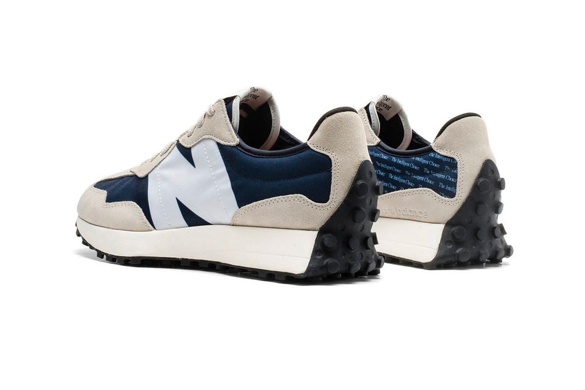 Wmns 327 Outerspace WS327BA