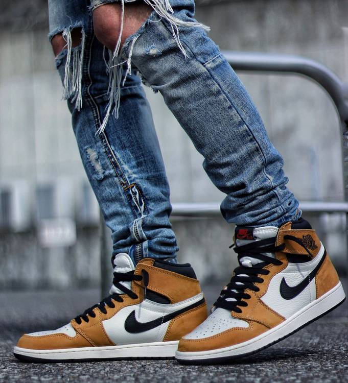 Air Jordan 1 Retro High OG  Rookie of the Year  555088-700