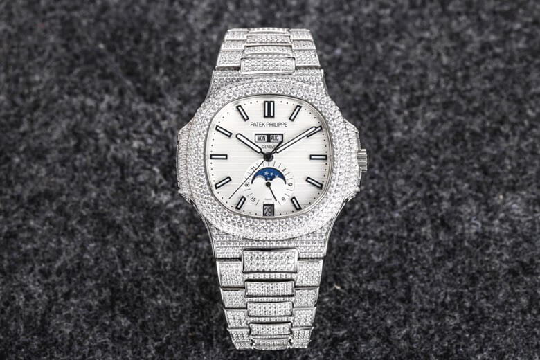 Replica Pat*k Phi1i*pe Nautilus 5726 1:1 Best Edition R8 Factory Gypsophila D1am0nd White Dial