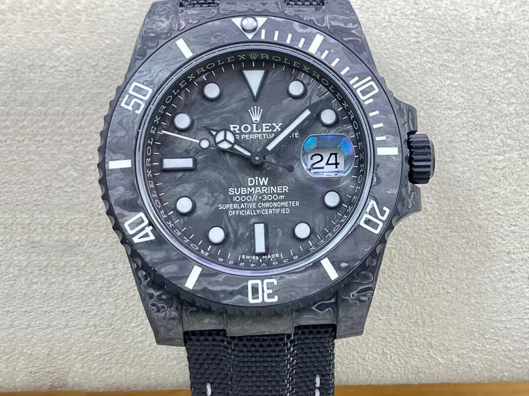 R01ex Submariner Replica 1:1 Best Edition VS Factory DIW Carbon Fiber Dial
