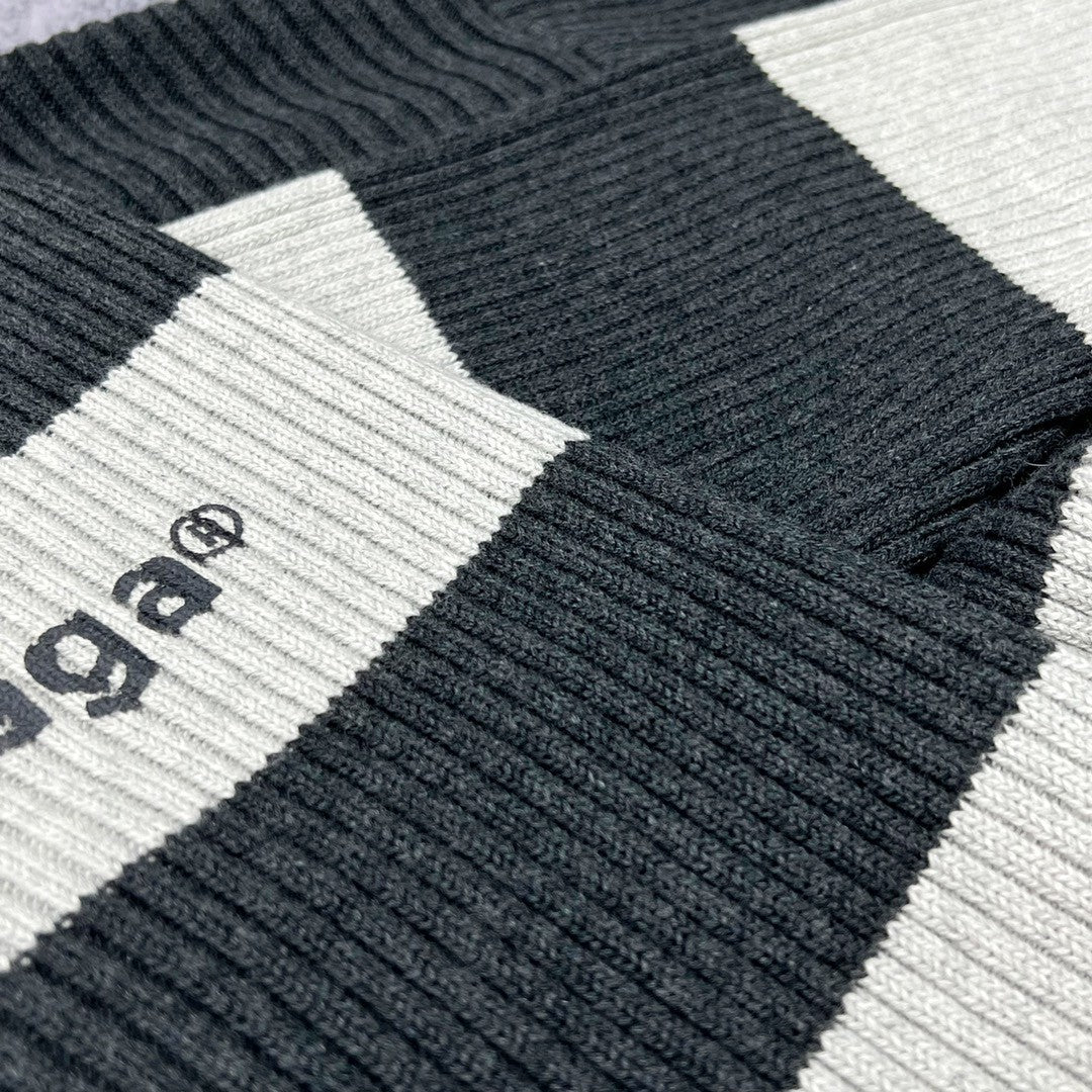 Ba1en*iaga Sweater