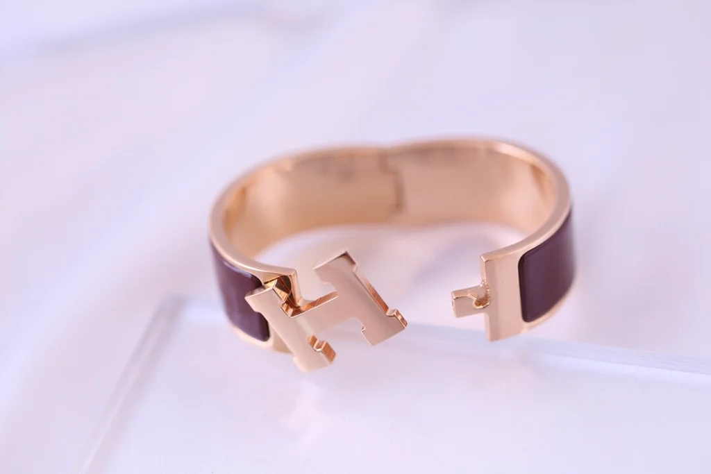 H**me5 bracelet