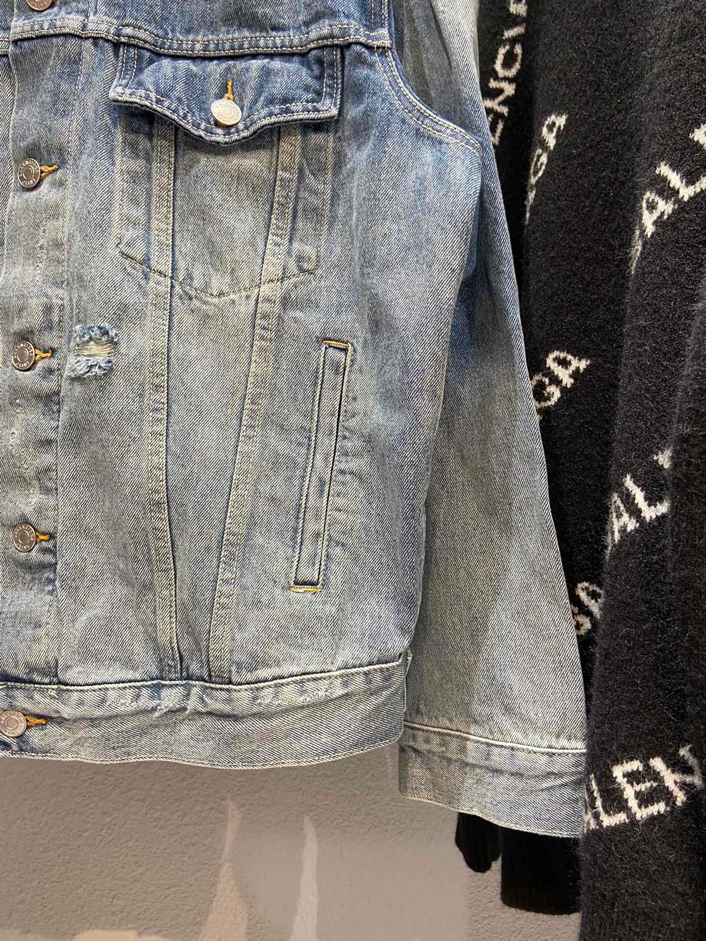 Ba1en*iaga Jacket