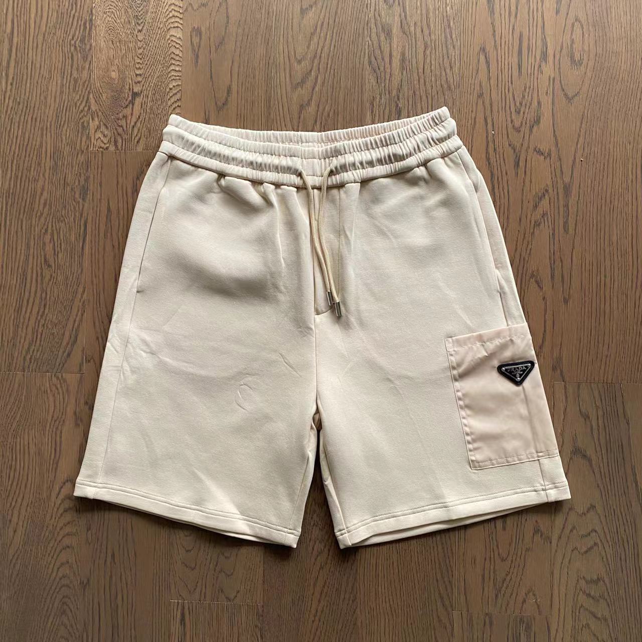 Pra*a Shorts