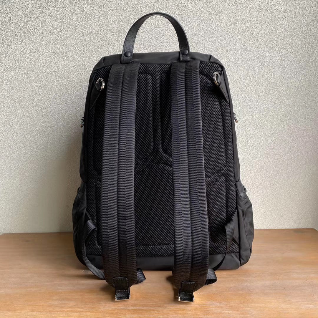 Pra*a Bag Dupe