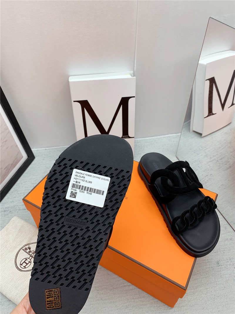 H**me5 couple shoes
