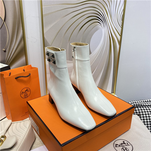 H**me5 stud boots