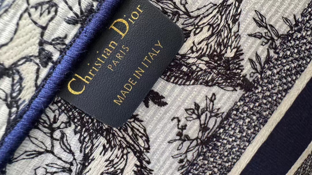 D10r embroidery craft tote bag