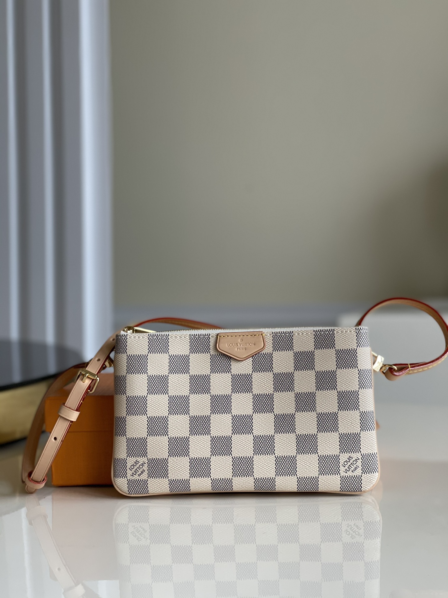 L0vis Vvtt0n Damier Ebene