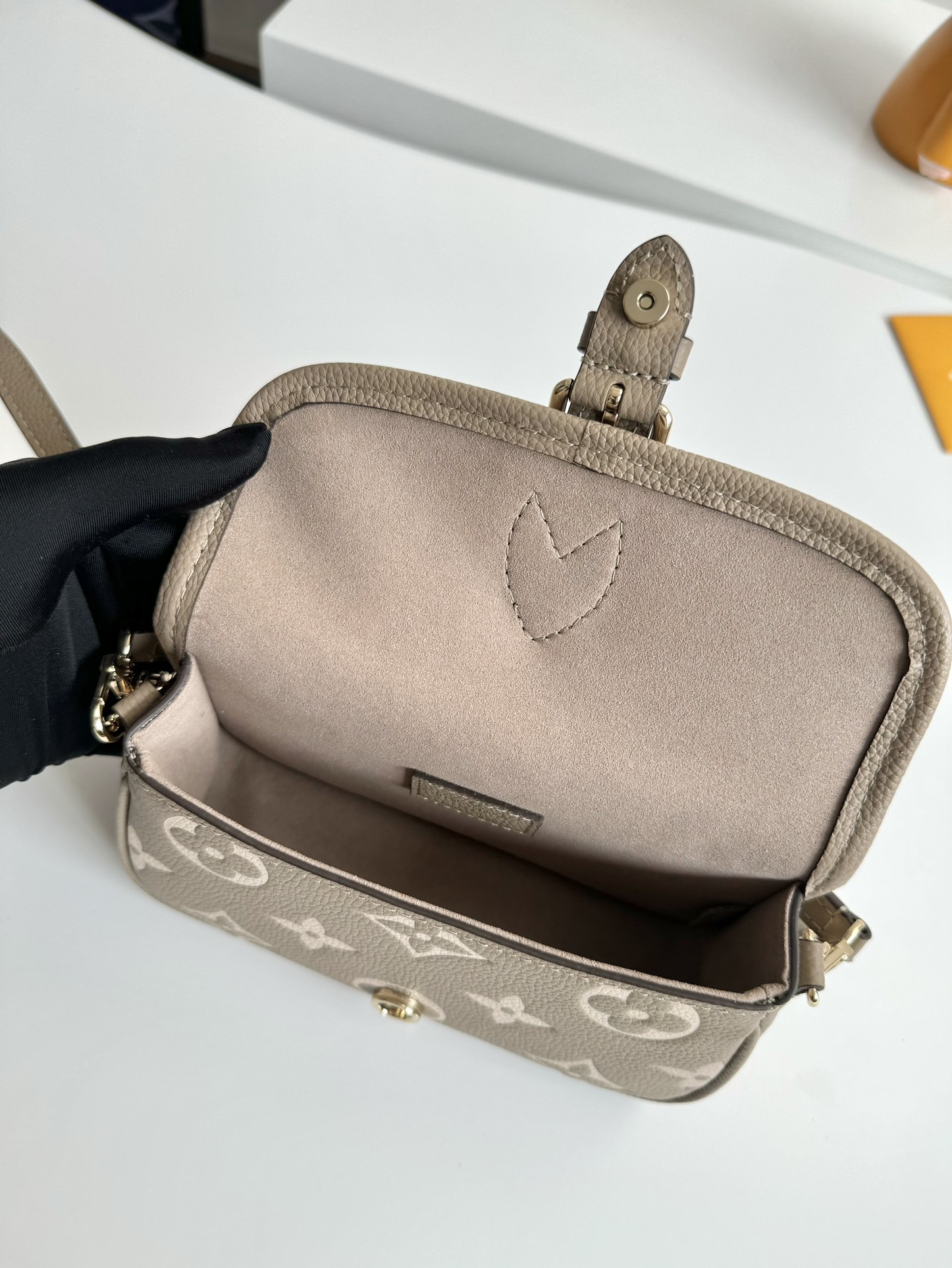 L0vis Vvtt0n Monogram Empreinte